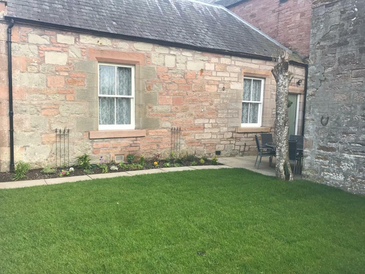 The Sheriffs Lodge Dingwall Exterior photo